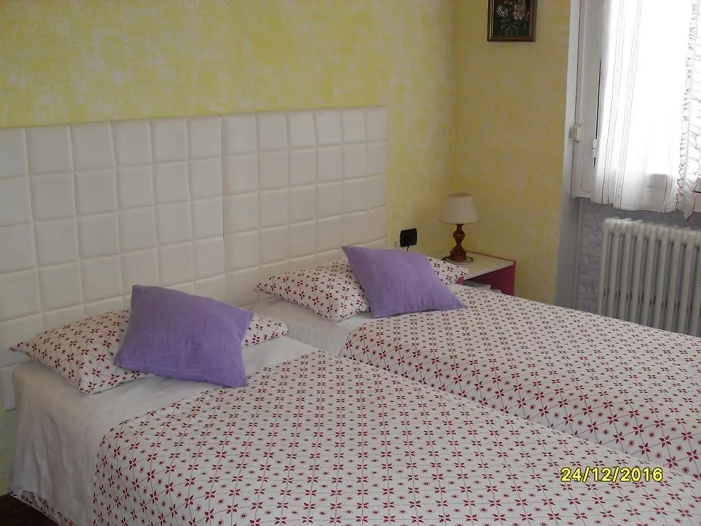 Guest house Milan House Hotel